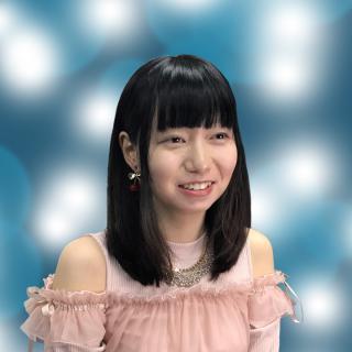向の顔写真