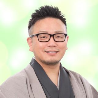 斎灯龍水の顔写真