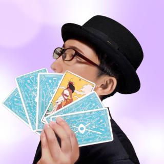 孔雀の顔写真