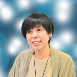 勺間の顔写真