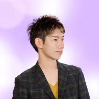 響夜の顔写真