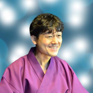 新の顔写真