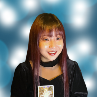 鈿女マヤリの顔写真