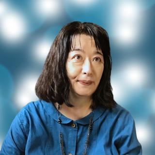 リズ・ローレル先生の顔写真