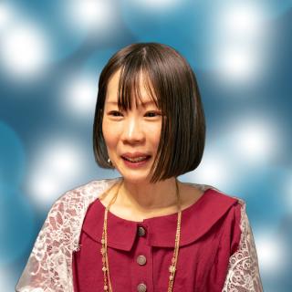 愛花ゆりの顔写真