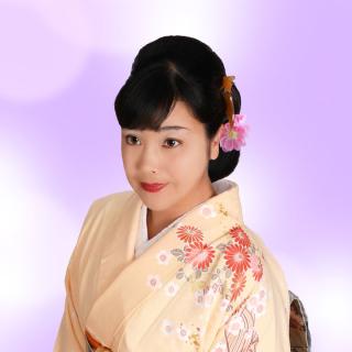 小桃の顔写真